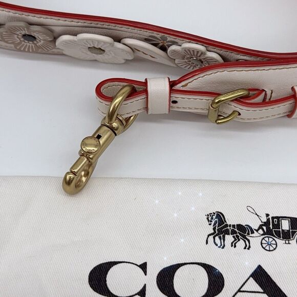 Coach 22887 Novelty Complimentary 3D Tea Rose Plaque Leather Bag Strap Chalk NWT - Picture 5 of 10